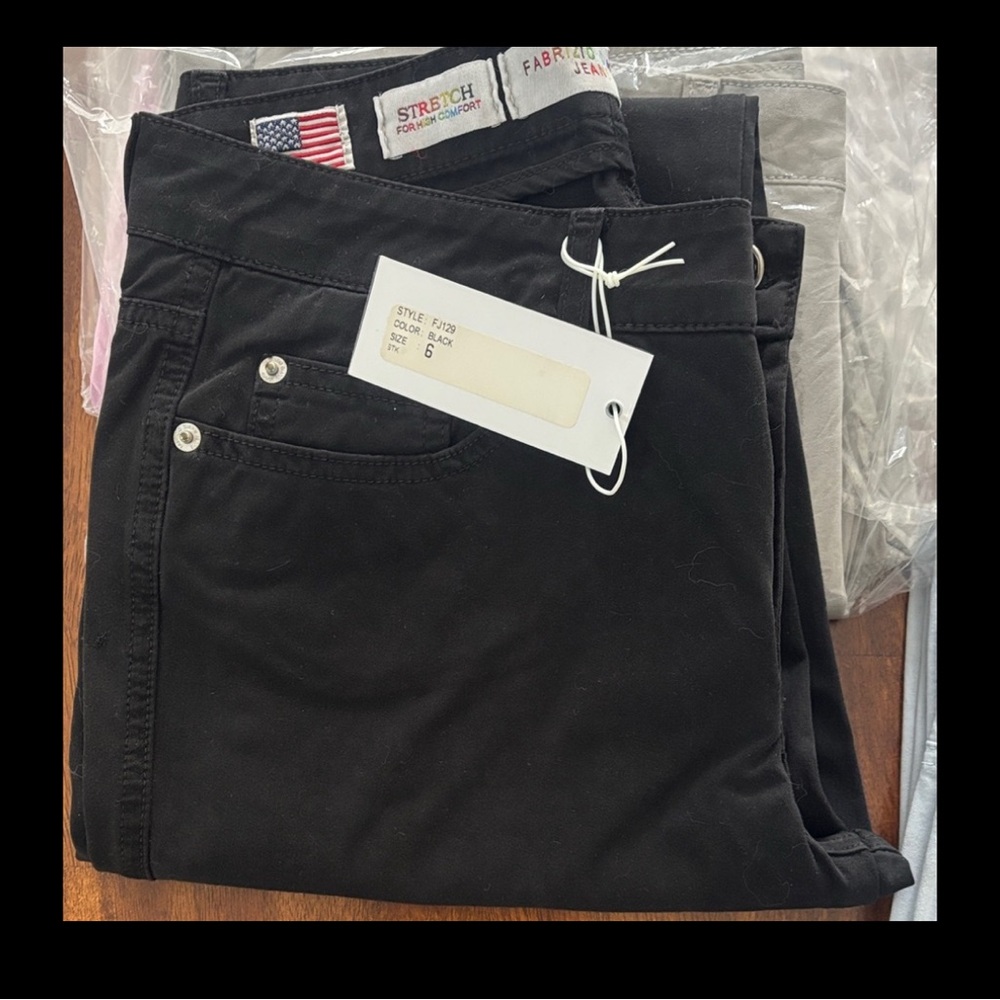 NWT Fabrizio Gianni Women’s Skinny Jeans Sz 6